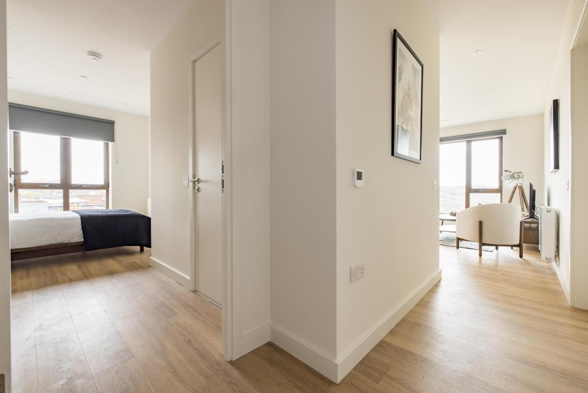 Charles Hope London Greenford Apartment *