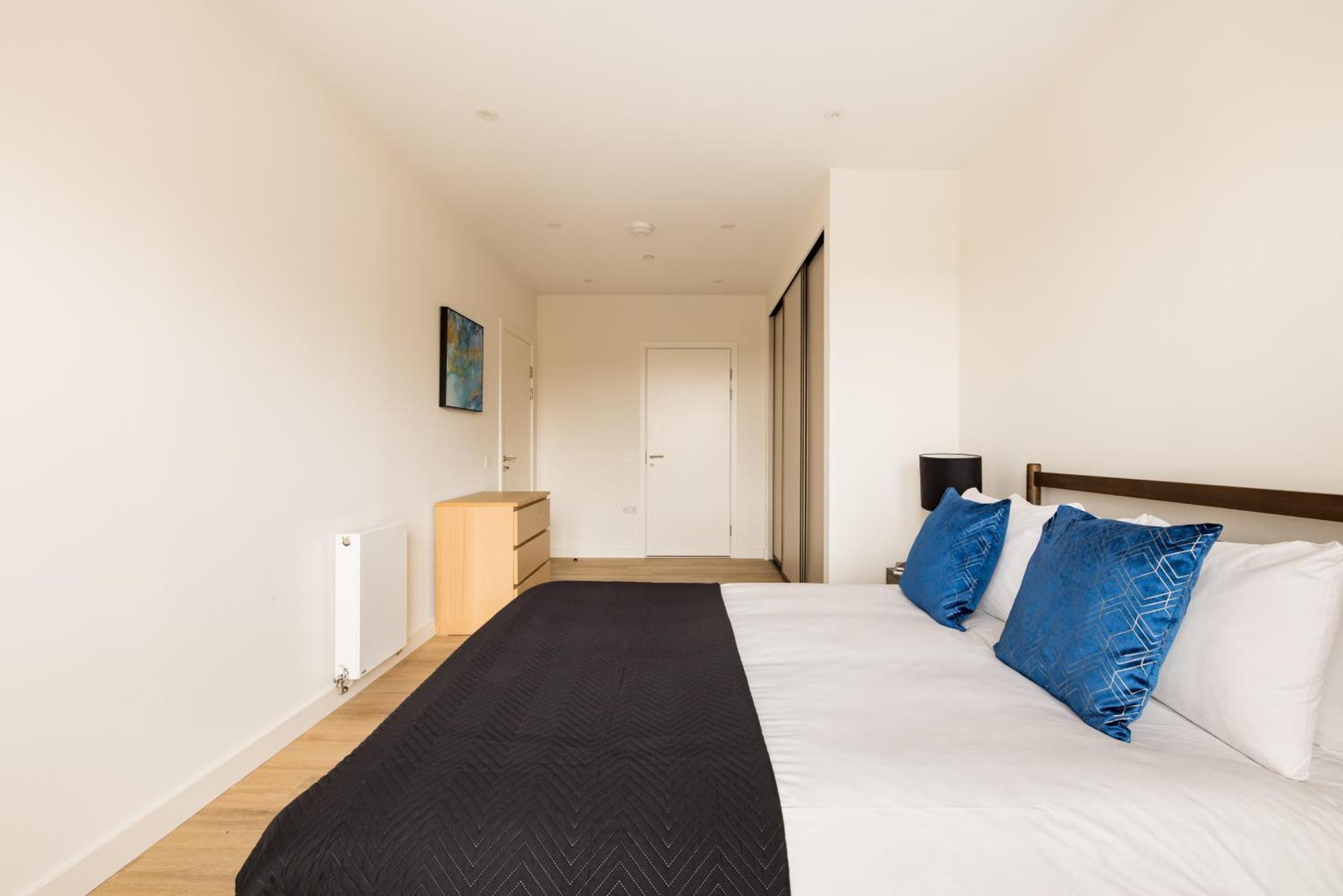 Charles Hope London Greenford * Greenford (Greater London)