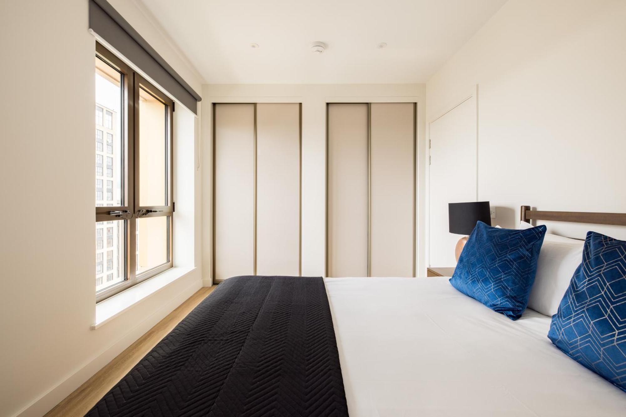 Charles Hope London Greenford * Greenford (Greater London)