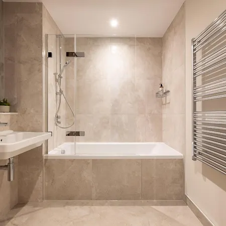 Charles Hope London Greenford Greenford  Exterior photo